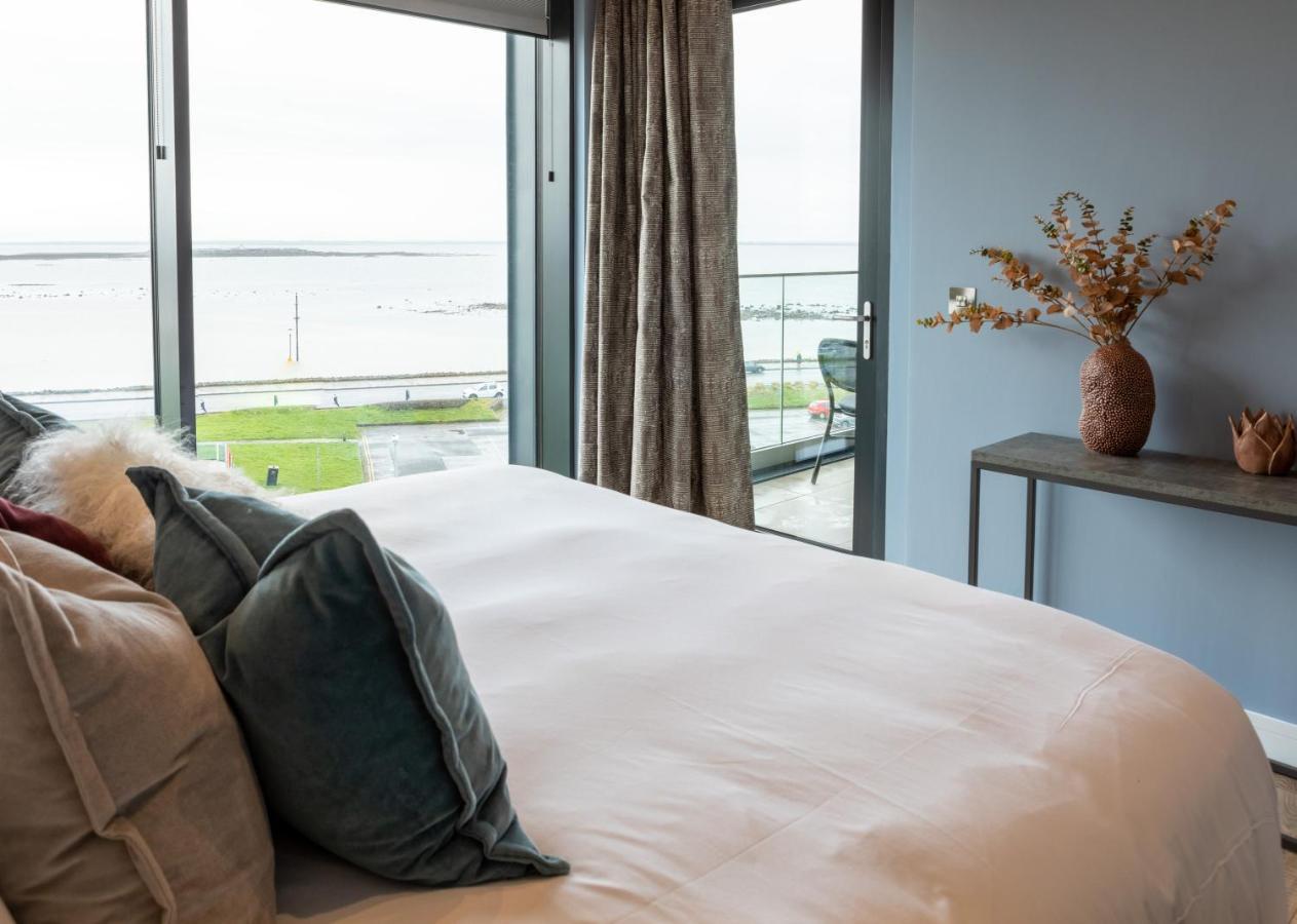 Shoreline Apartments Galway Buitenkant foto