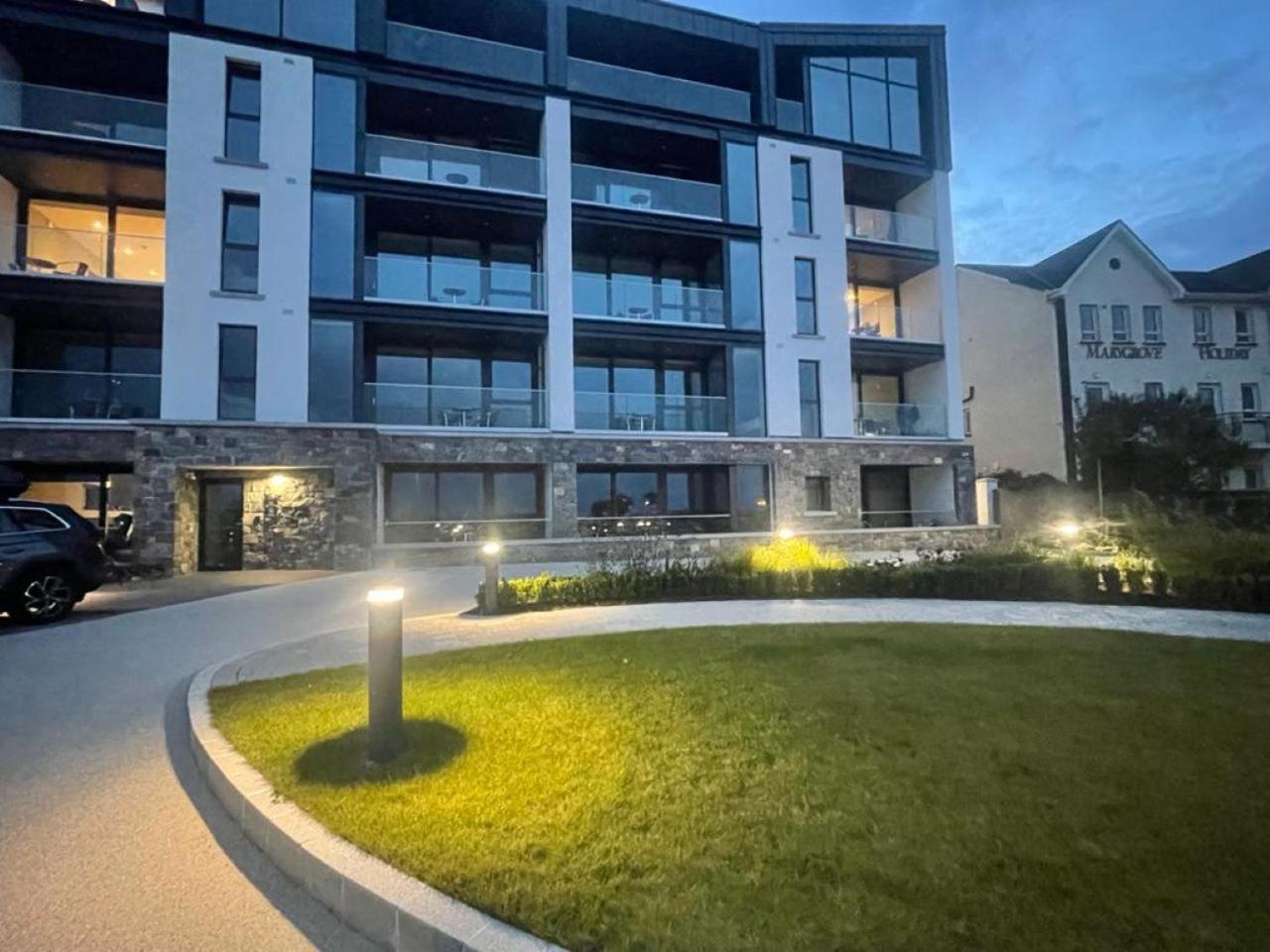 Shoreline Apartments Galway Buitenkant foto